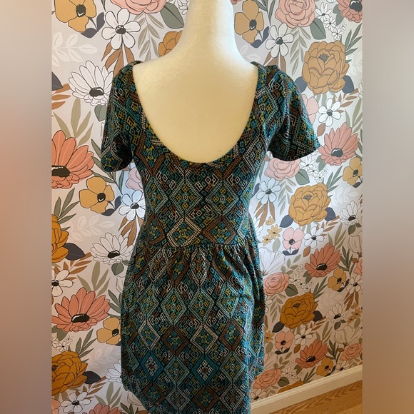 Size Small Alya Dress Size Small - Picture 2 of 4